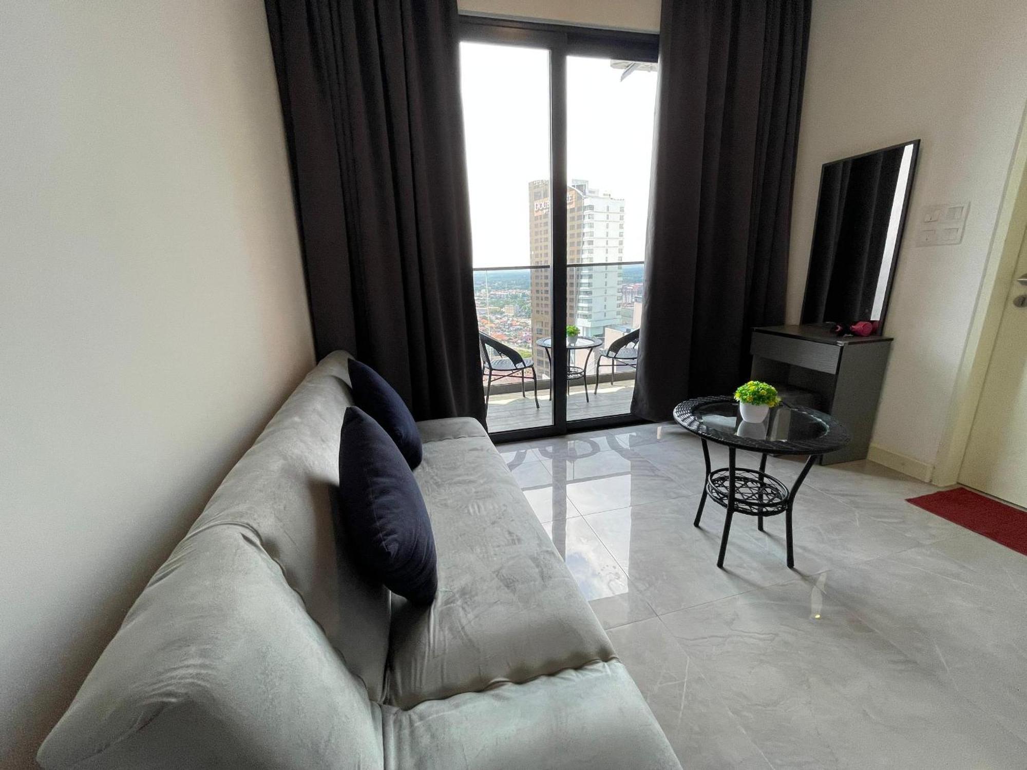Imperio Residence With Private Bathtub By Lets Stay ملقا المظهر الخارجي الصورة